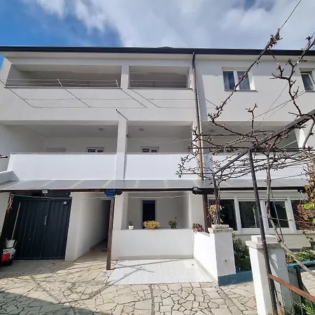 Apartment Komfortables In Und Nur 500 Meter Zum Mit Privater Terrasse *